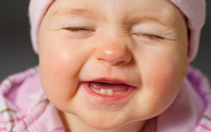 Bebeklerde Diş Bakımı