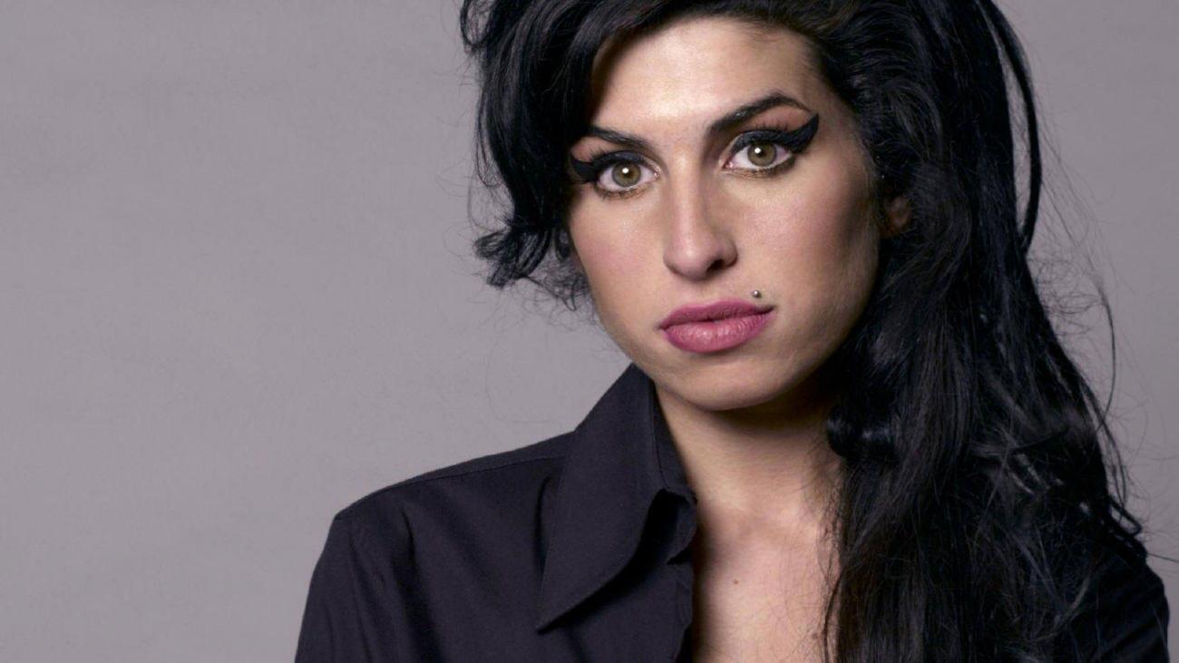 Amy Winehouse’un hayatı sıra oluyor! Biyografik kitabı diziye uyarlanıyor
