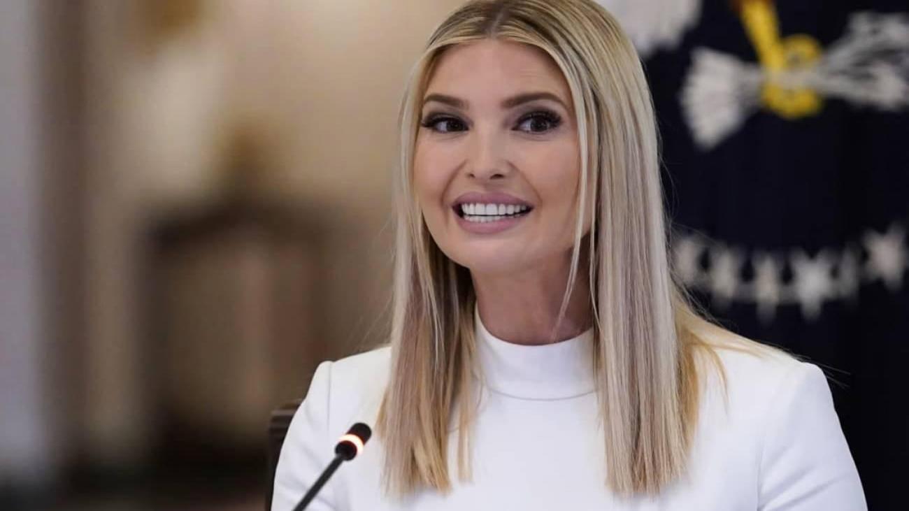 Ivanka Trump olaylı aile fotoğrafı! O ismi keserek paylaştı