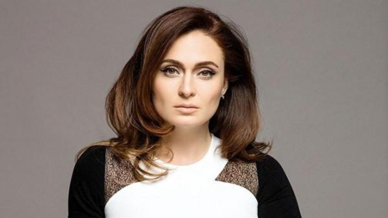 Oyuncu Ceyda Düvenci’nin paylaşımı duygulandırdı! Depremzedenin notunda…
